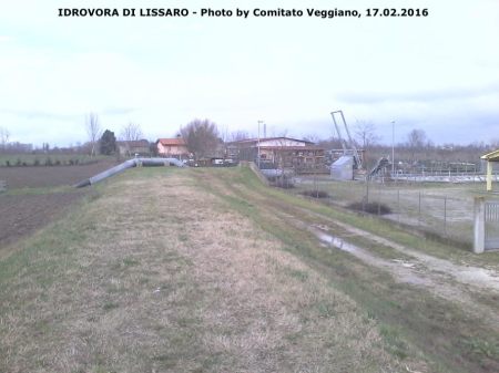 L'idrovora di Lissaro, vista dall'argine del fiume Ceresone Vecchio - o piccolo. La fotografia è del 2016, dopo la realizzazione dell'impianto idrovoro